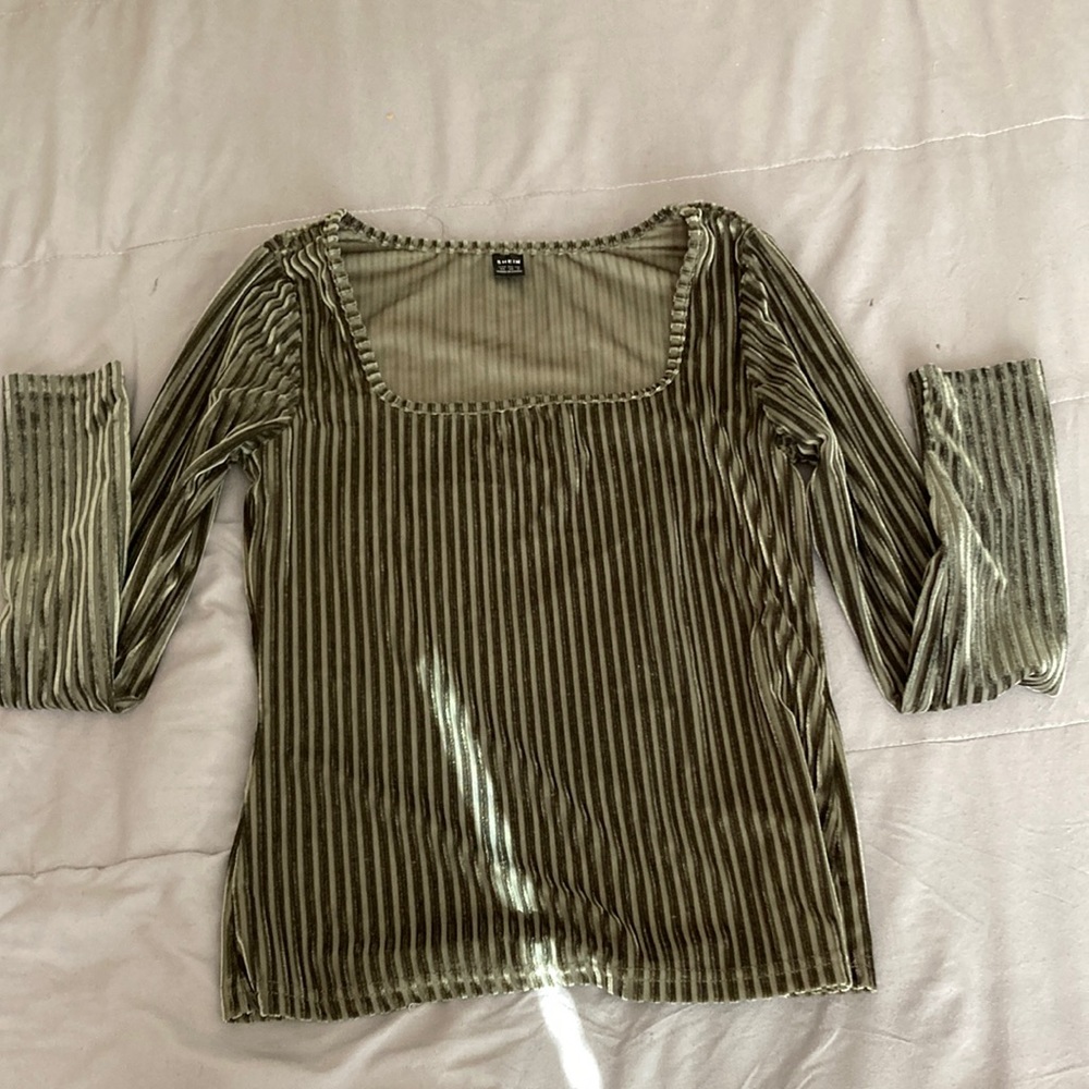Green velvet long sleeve
